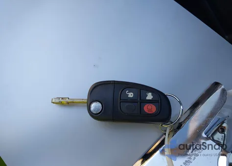 2004 Jaguar X-Type 3.0 из США, поврежденный, VIN SAJEA51CX4WD71134